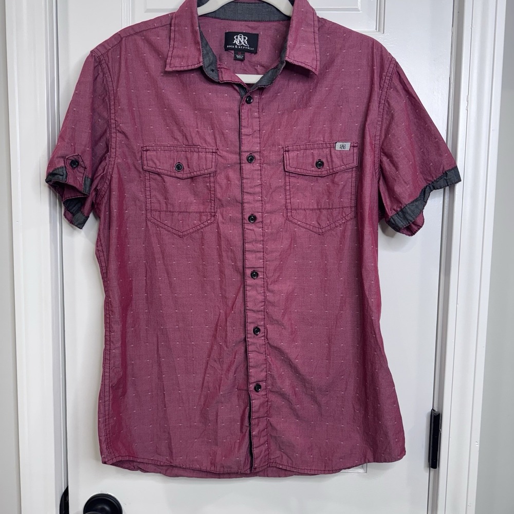 Rock & Republic Mens Medium Red Chambray Button Front Shirt Short Sleeve Cotton